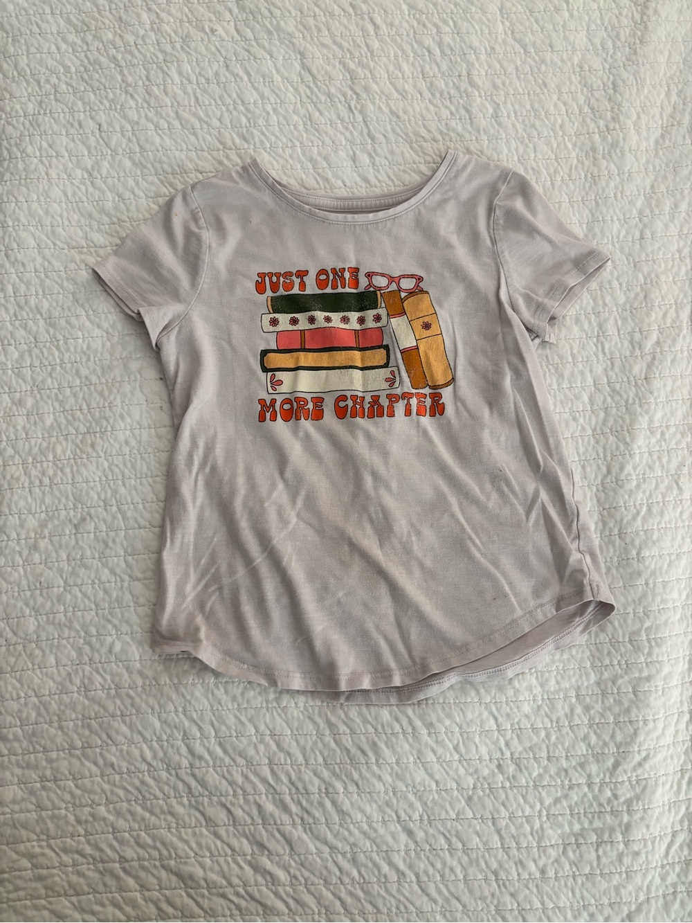 Kohl's Cream Short-Sleeve 'Just One More Chapter' Graphic Tee